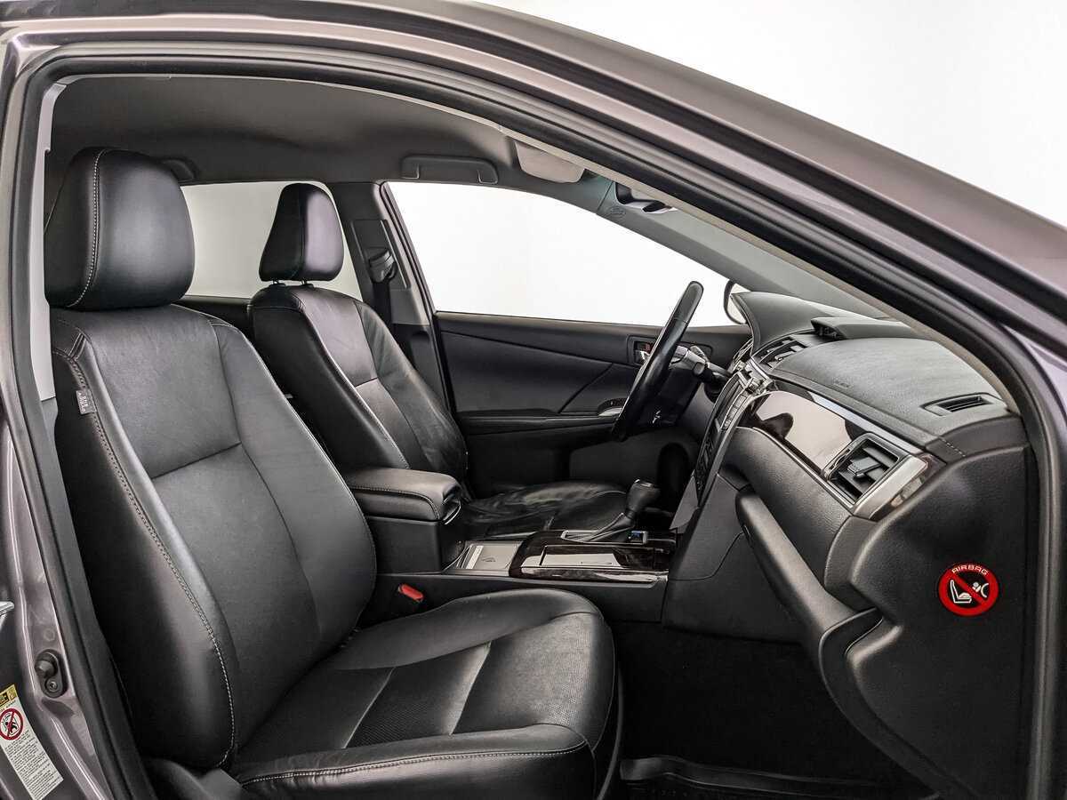 Купить Toyota Camry с пробегом. Фото: #19