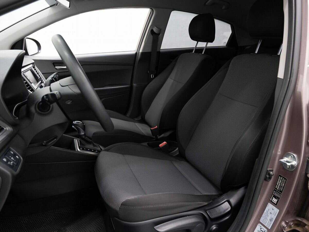 Купить Hyundai Solaris с пробегом. Фото: #9