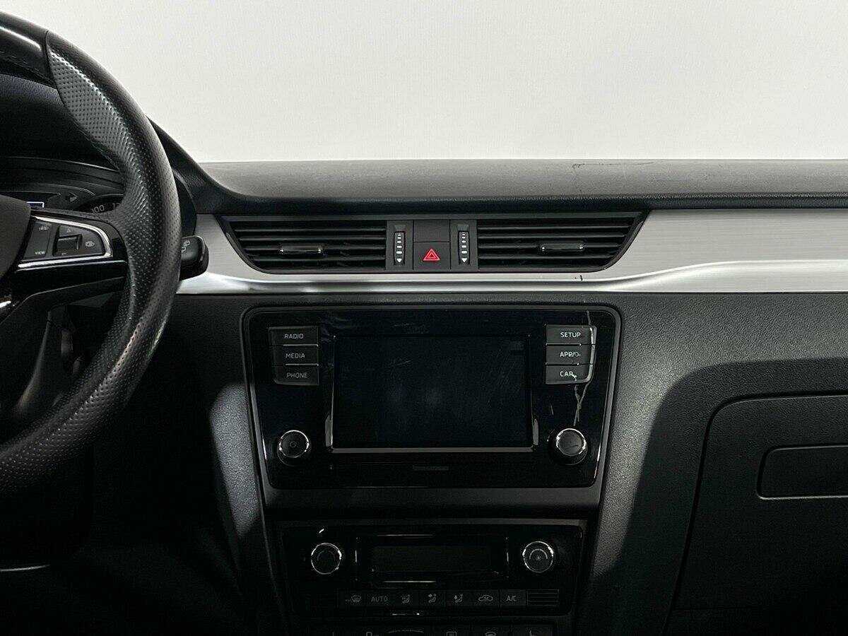 Купить Skoda Rapid с пробегом. Фото: #11