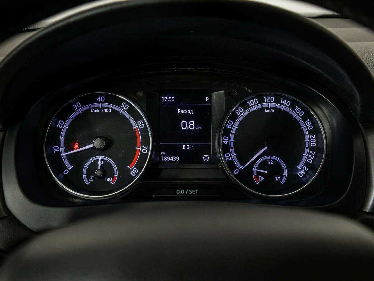 Купить Skoda Rapid с пробегом. Фото: #11