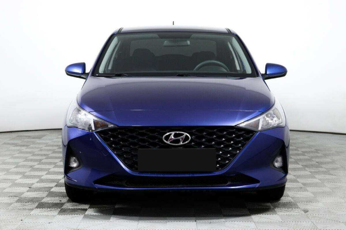 Купить Hyundai Solaris с пробегом. Фото: #1