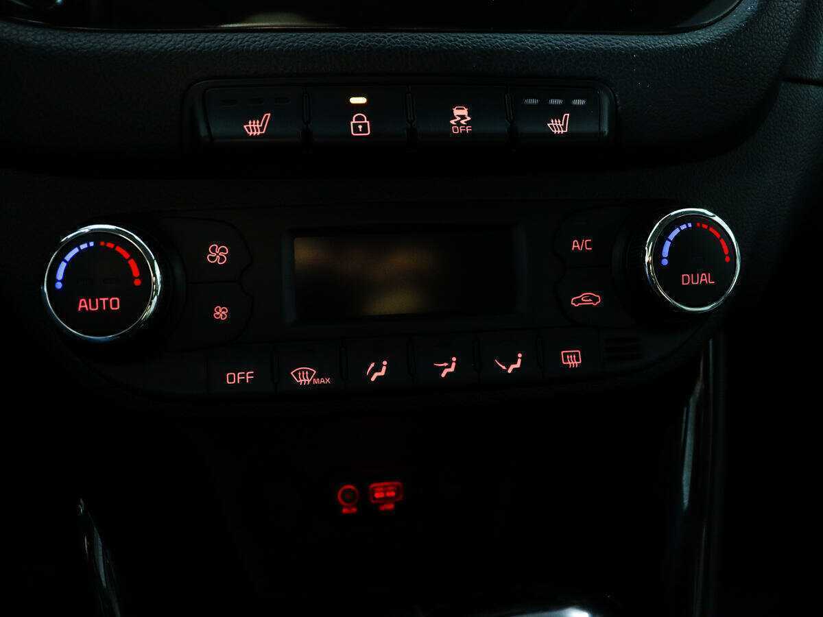 Купить Kia Ceed с пробегом. Фото: #16