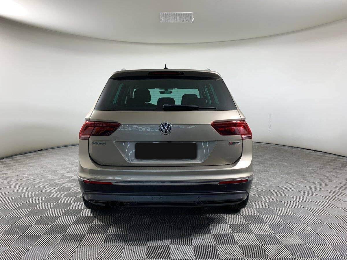 Купить Volkswagen Tiguan с пробегом. Фото: #5