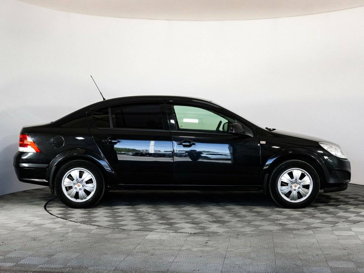 Купить Opel Astra с пробегом. Фото: #3