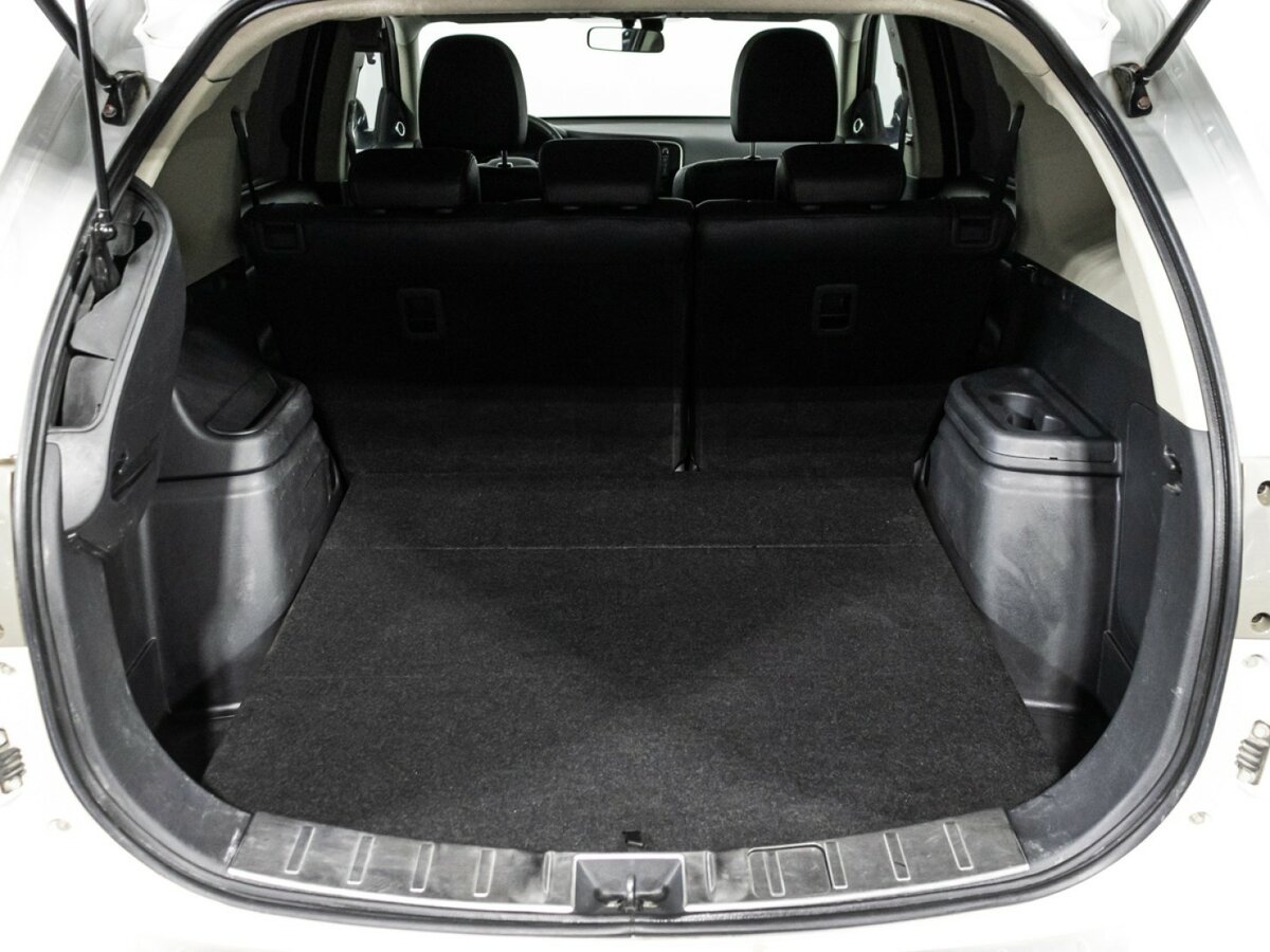 Купить Mitsubishi Outlander с пробегом. Фото: #13