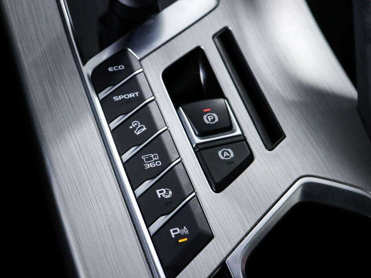 Купить Geely Coolray с пробегом. Фото: #17