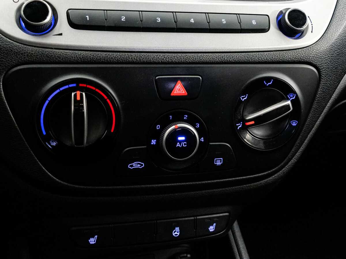 Купить Hyundai Solaris с пробегом. Фото: #13