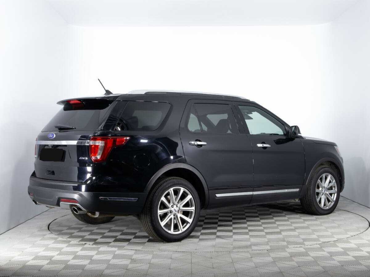Купить Ford Explorer с пробегом. Фото: #4