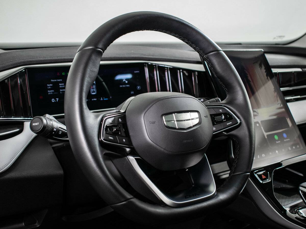 Купить Geely Atlas с пробегом. Фото: #14