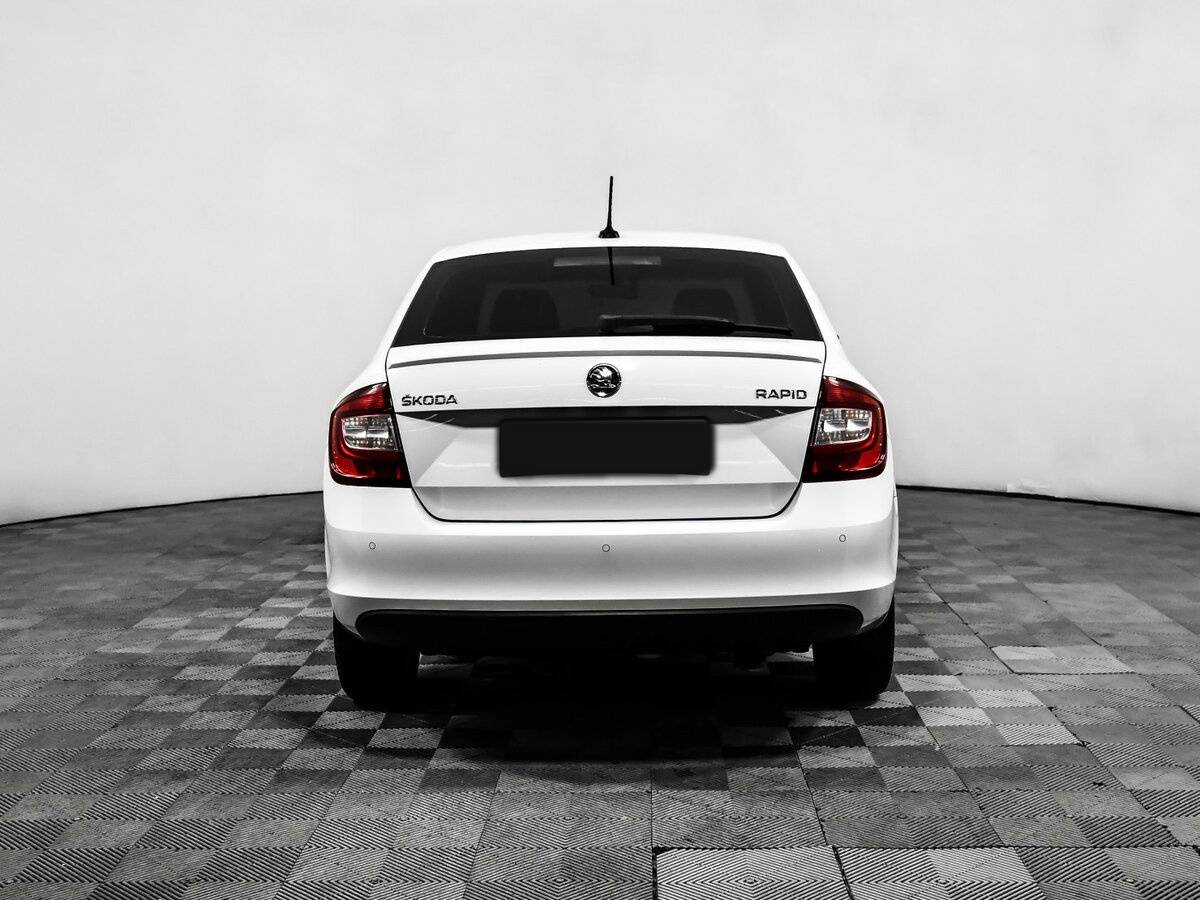 Купить Skoda Rapid с пробегом. Фото: #4