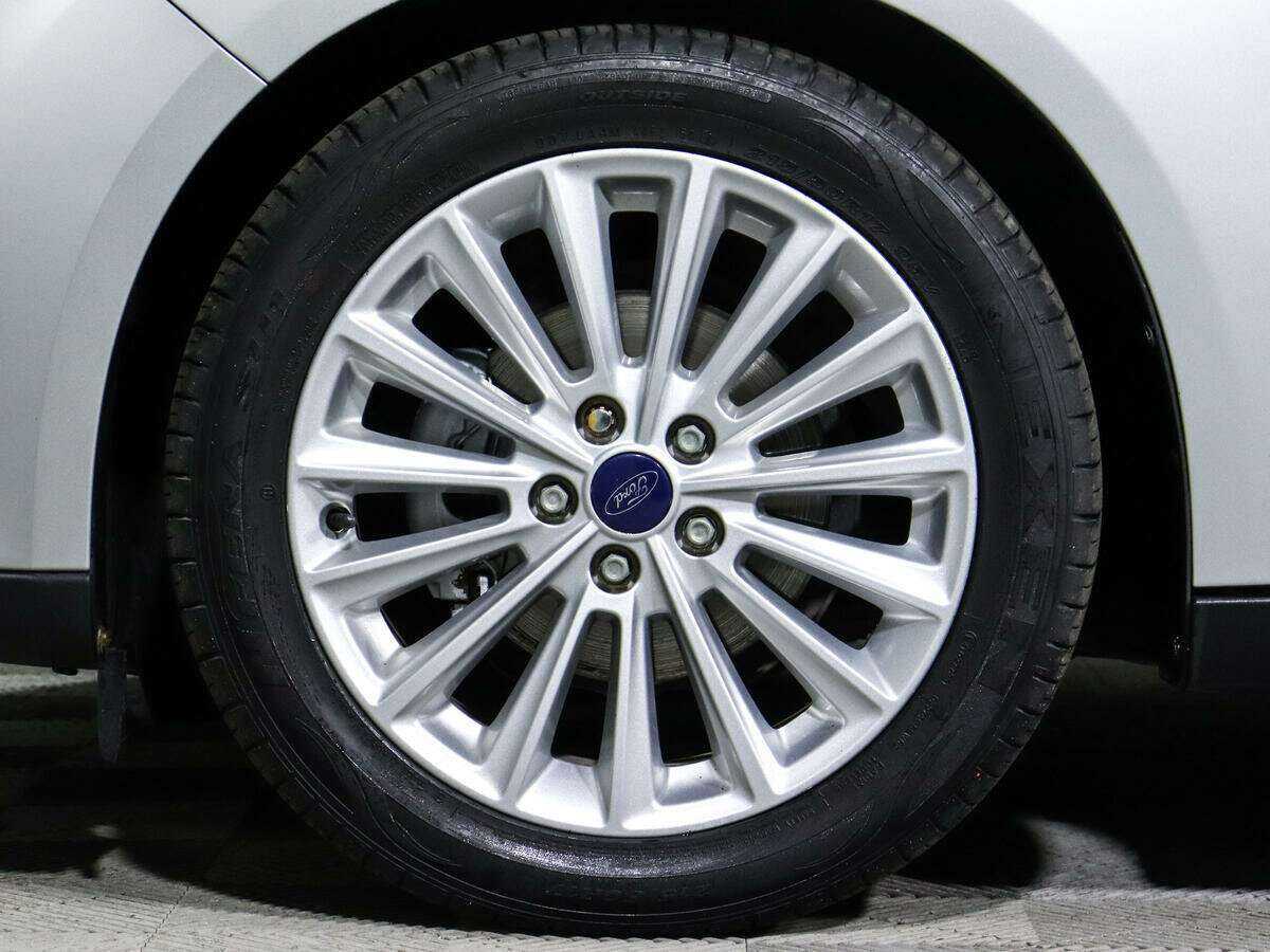 Купить Ford Focus с пробегом. Фото: #15