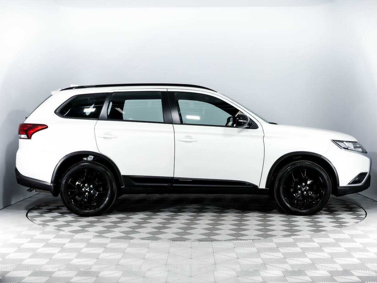 Купить Mitsubishi Outlander с пробегом. Фото: #3