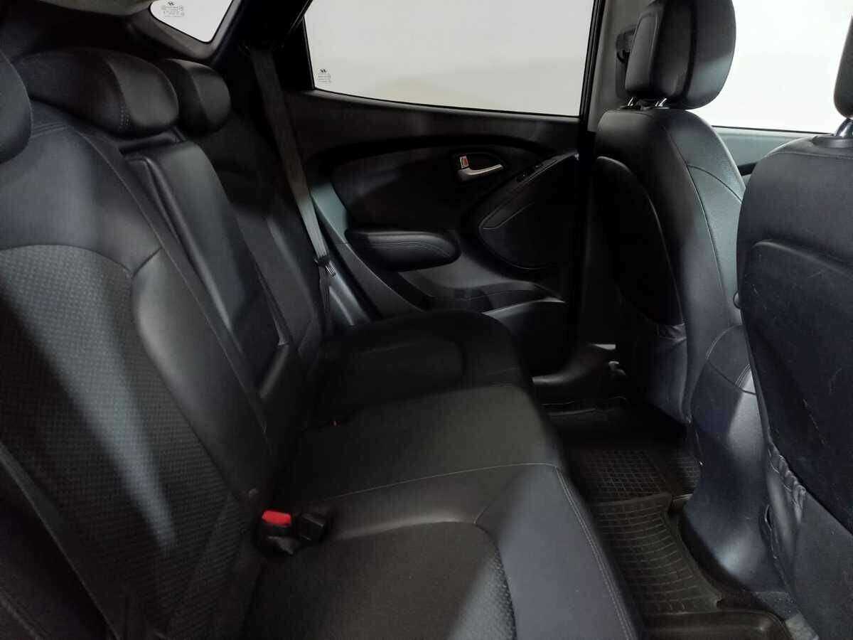 Купить Hyundai ix35 с пробегом. Фото: #8