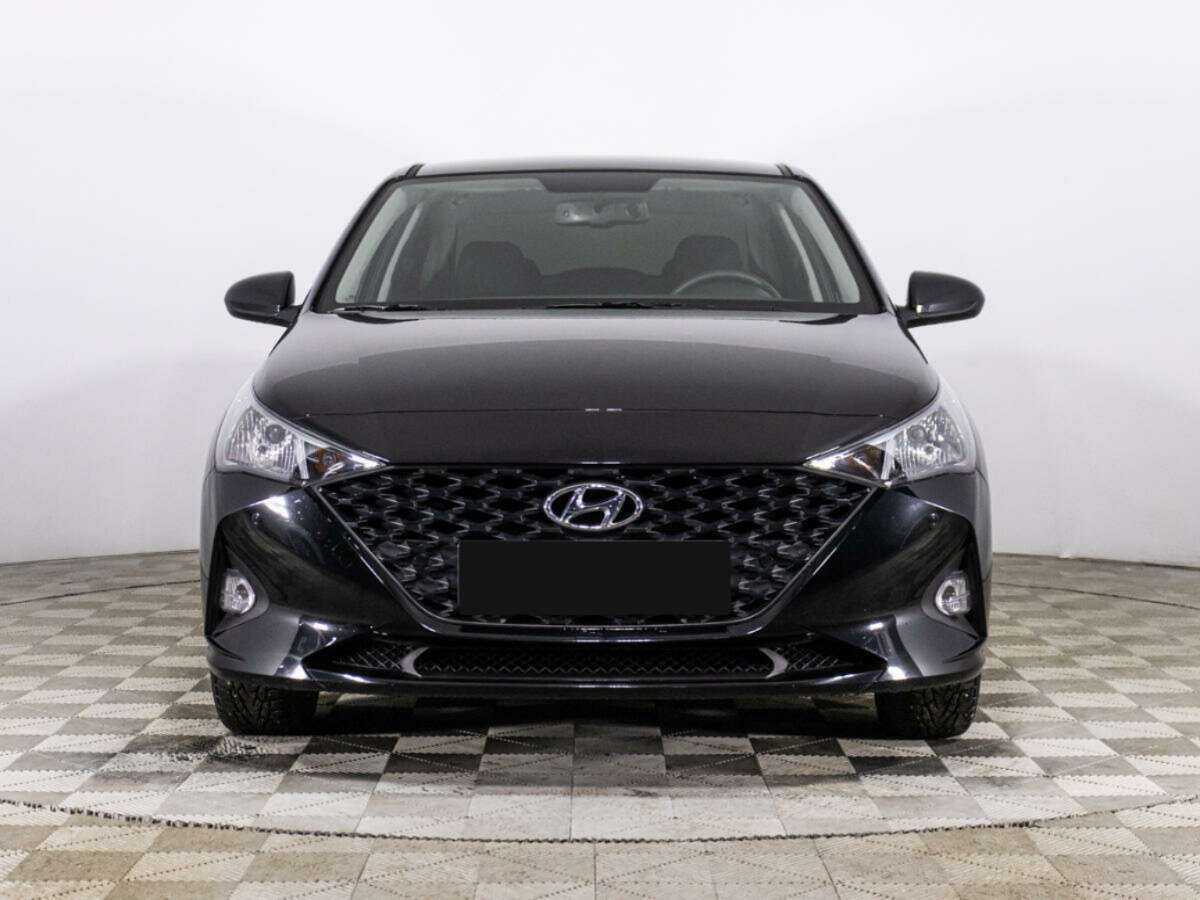 Купить Hyundai Solaris с пробегом. Фото: #1