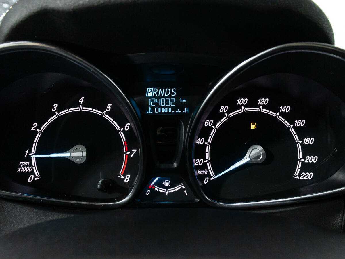 Купить Ford Fiesta с пробегом. Фото: #11