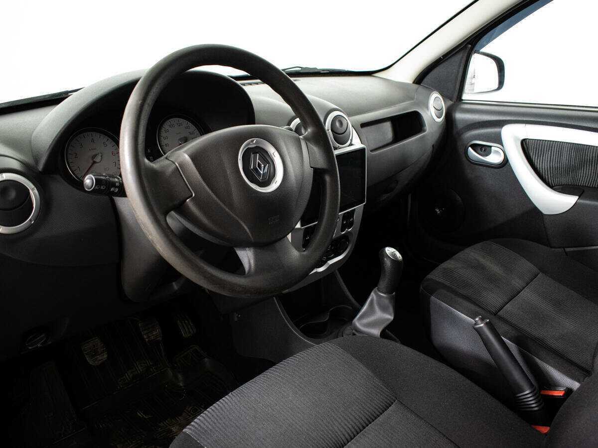 Купить Renault Sandero с пробегом. Фото: #10