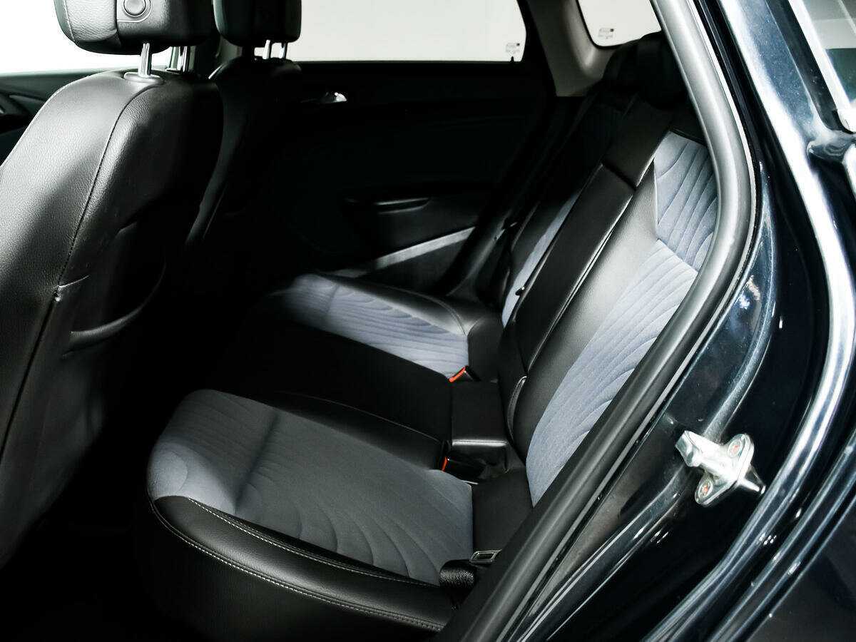 Купить Opel Astra с пробегом. Фото: #11