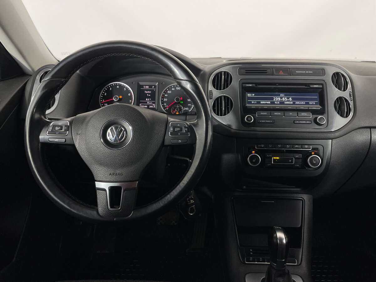 Купить Volkswagen Tiguan с пробегом. Фото: #9