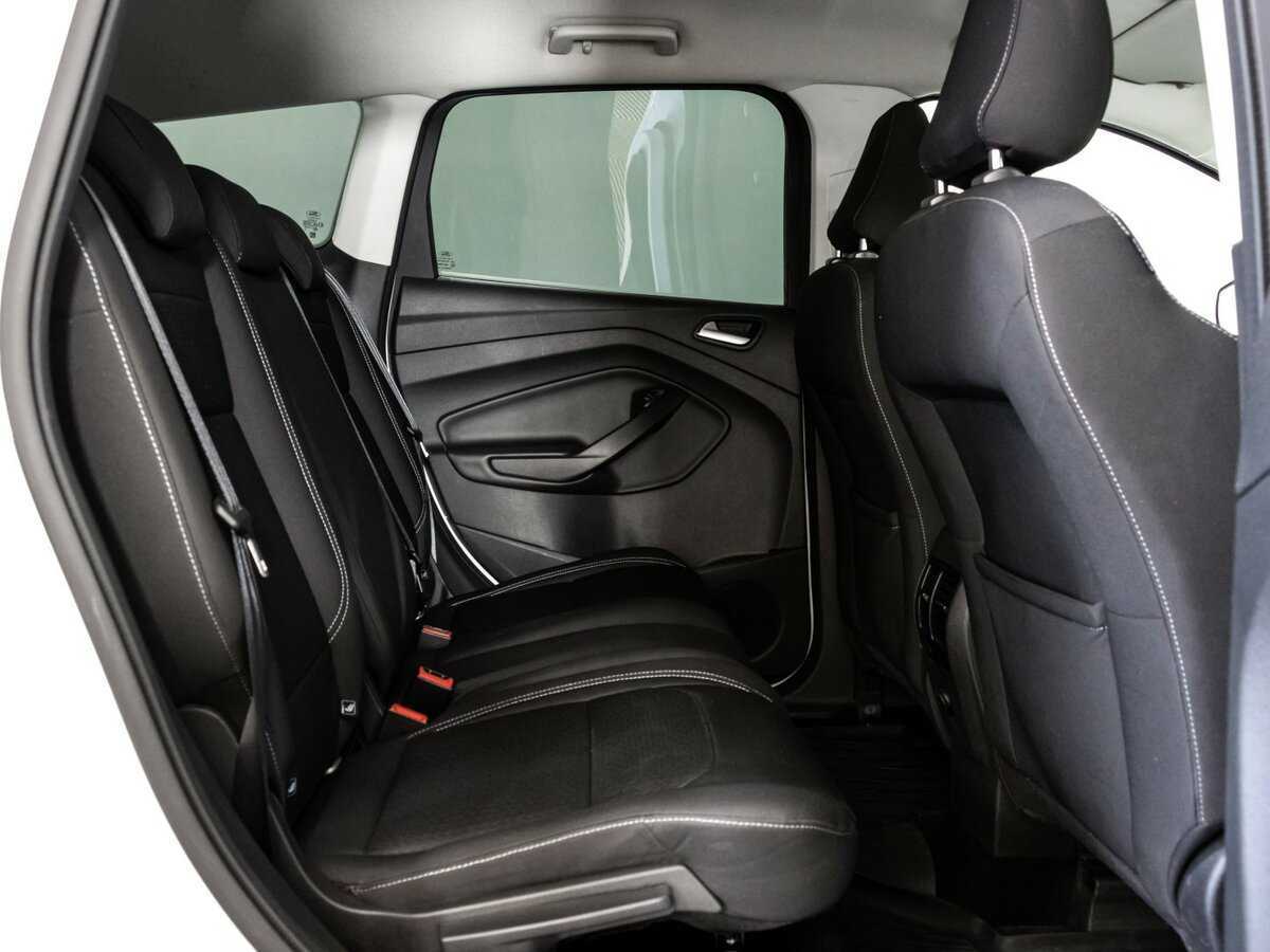 Купить Ford Kuga с пробегом. Фото: #14