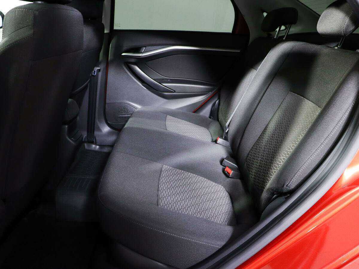 Купить Lada (ВАЗ) Vesta с пробегом. Фото: #8