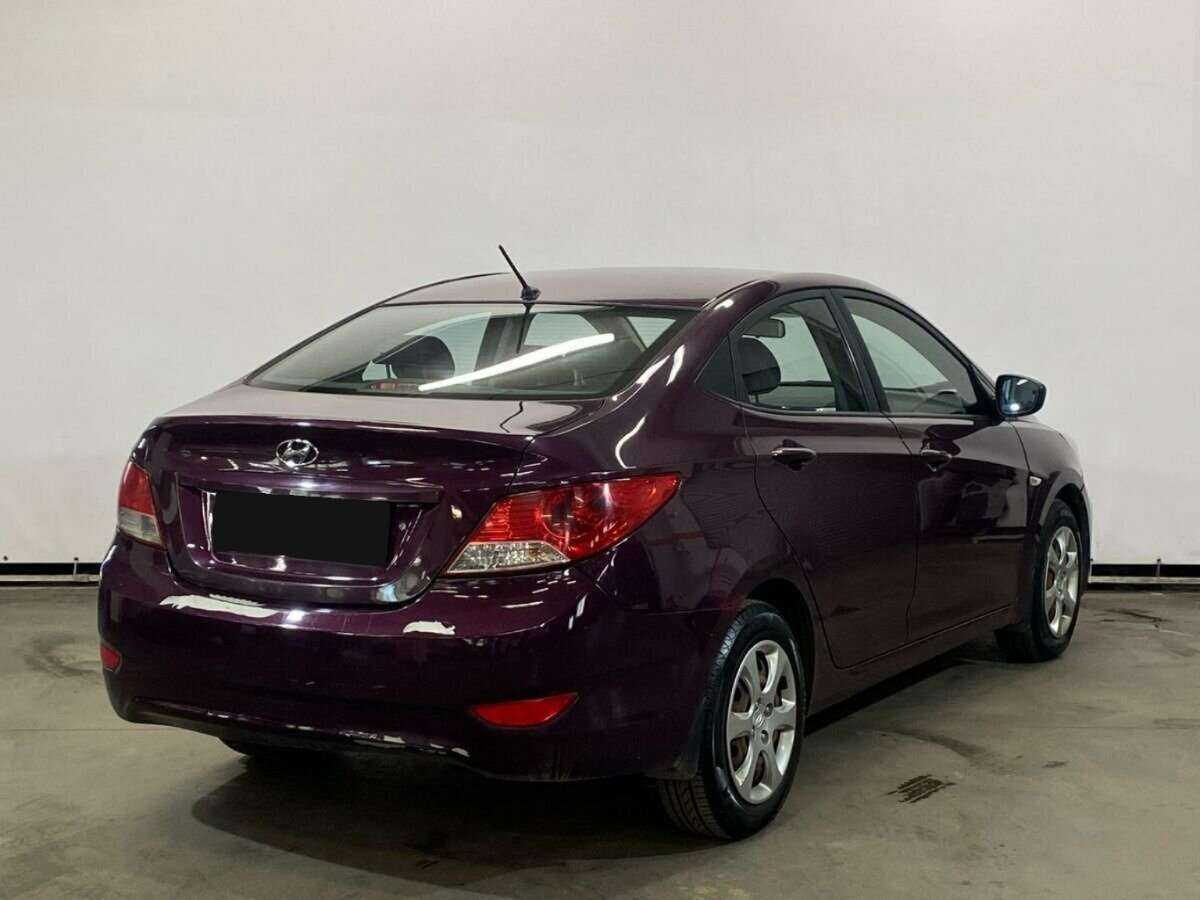 Купить Hyundai Solaris с пробегом. Фото: #4