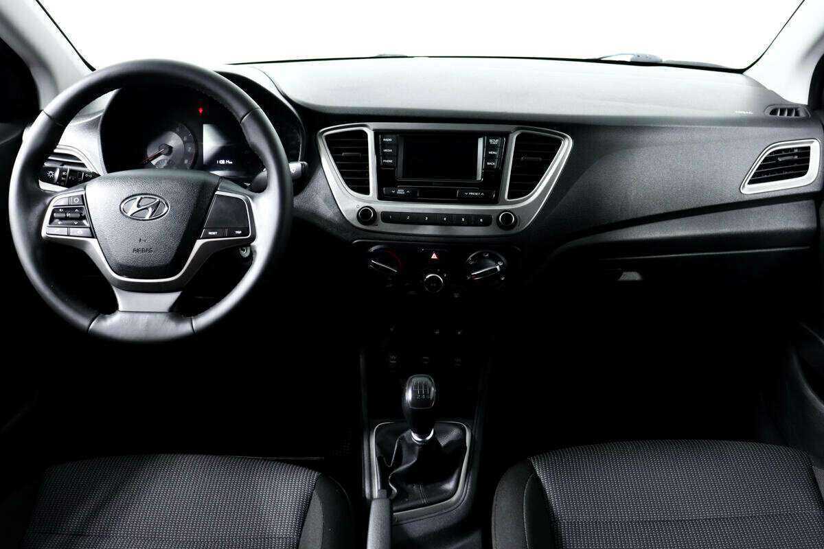 Купить Hyundai Solaris с пробегом. Фото: #10