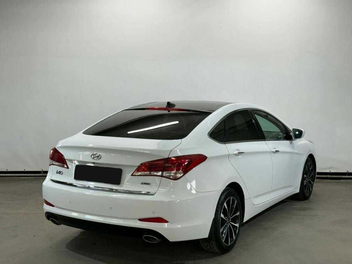 Купить Hyundai i40 с пробегом. Фото: #4