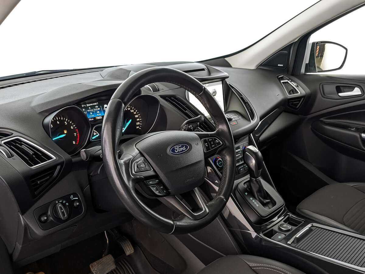 Купить Ford Kuga с пробегом. Фото: #10
