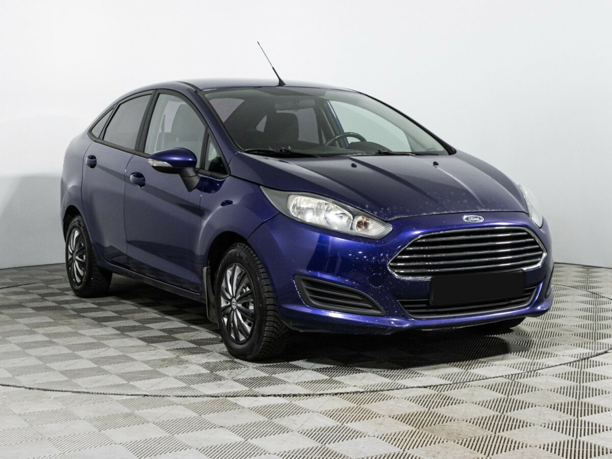 Купить Ford Fiesta с пробегом. Фото: #2