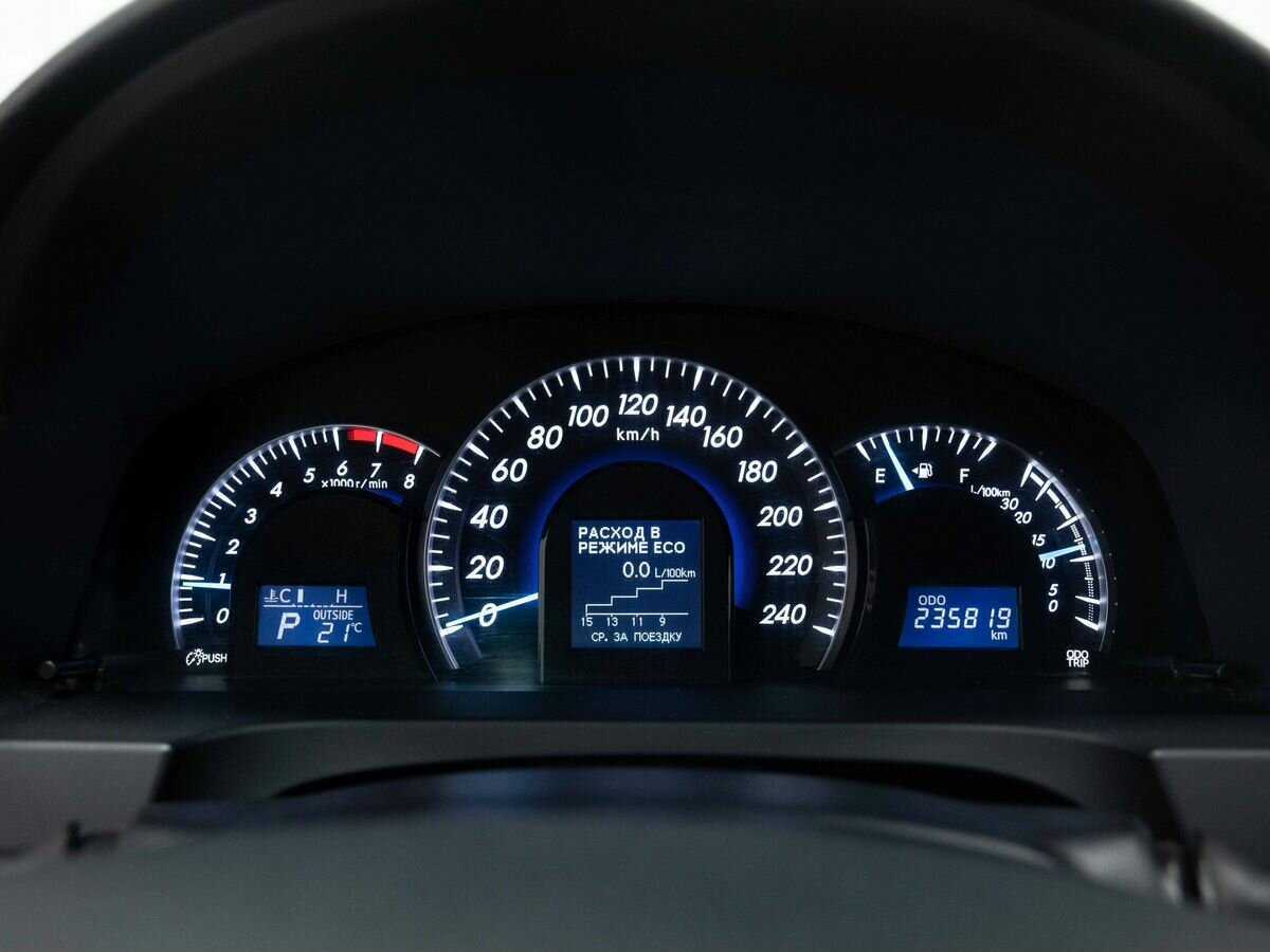 Купить Toyota Camry с пробегом. Фото: #17