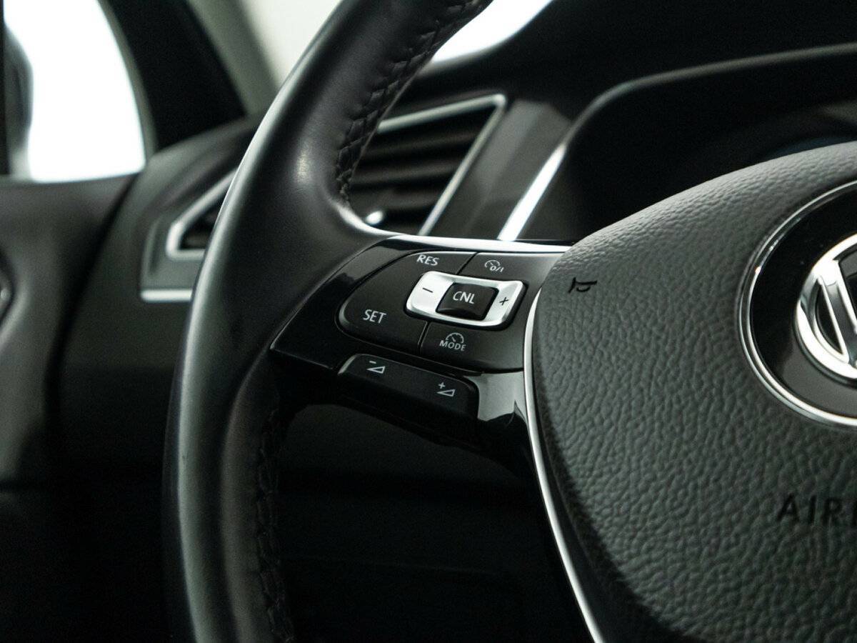 Купить Volkswagen Tiguan с пробегом. Фото: #20
