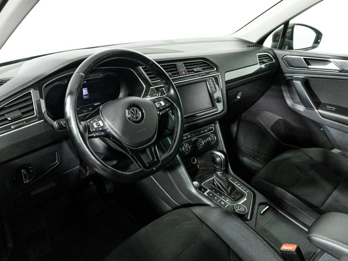 Купить Volkswagen Tiguan с пробегом. Фото: #10