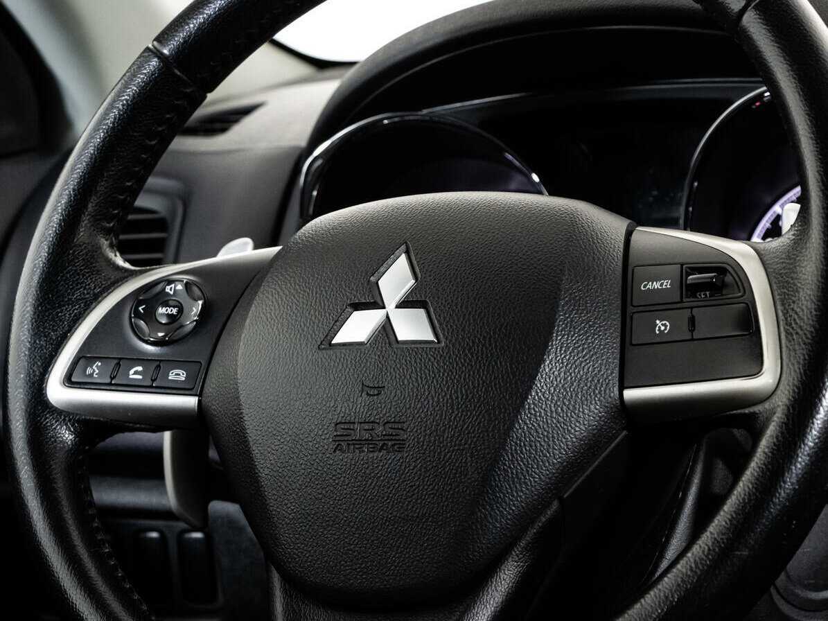 Купить Mitsubishi ASX с пробегом. Фото: #12