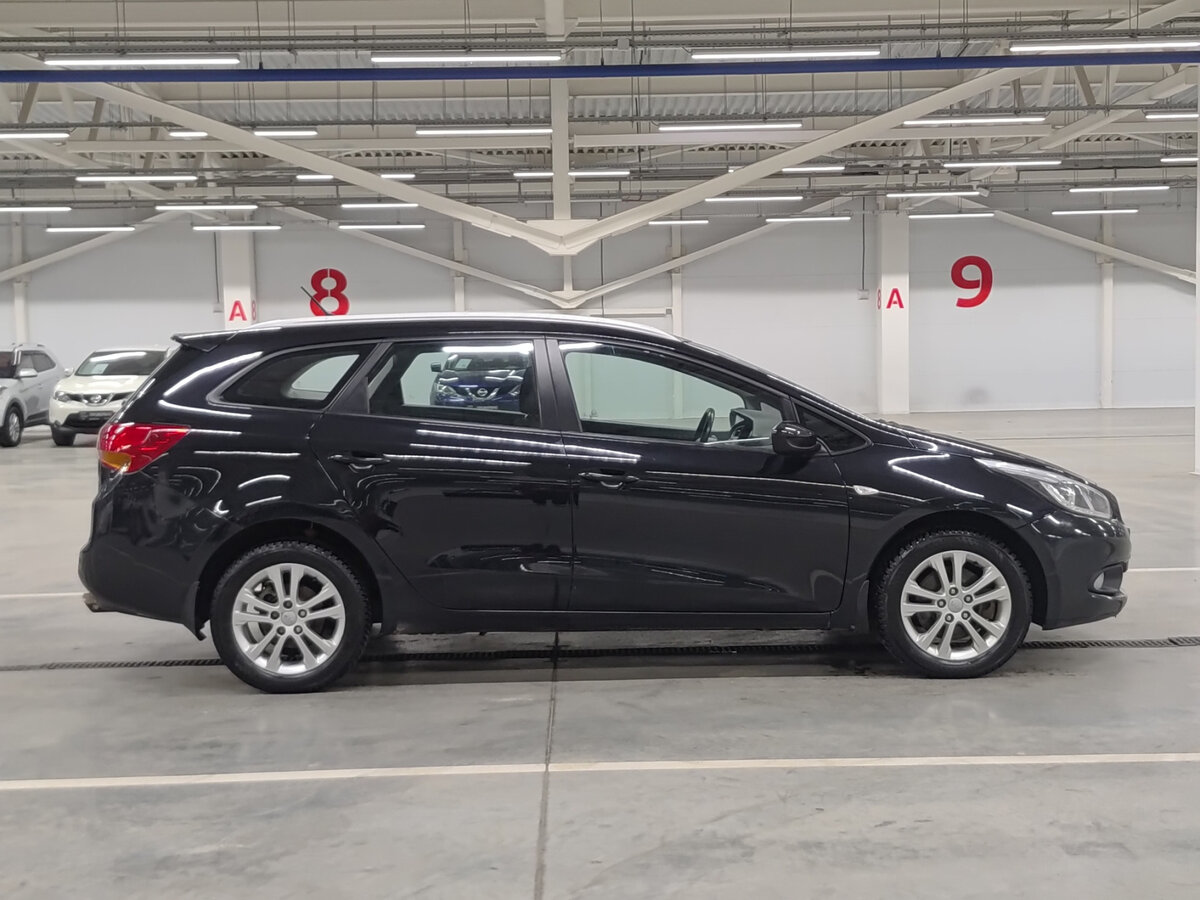 Купить Kia Ceed с пробегом. Фото: #3