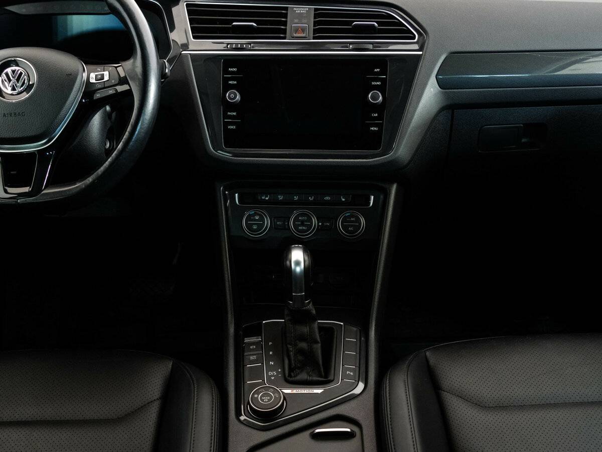 Купить Volkswagen Tiguan с пробегом. Фото: #9