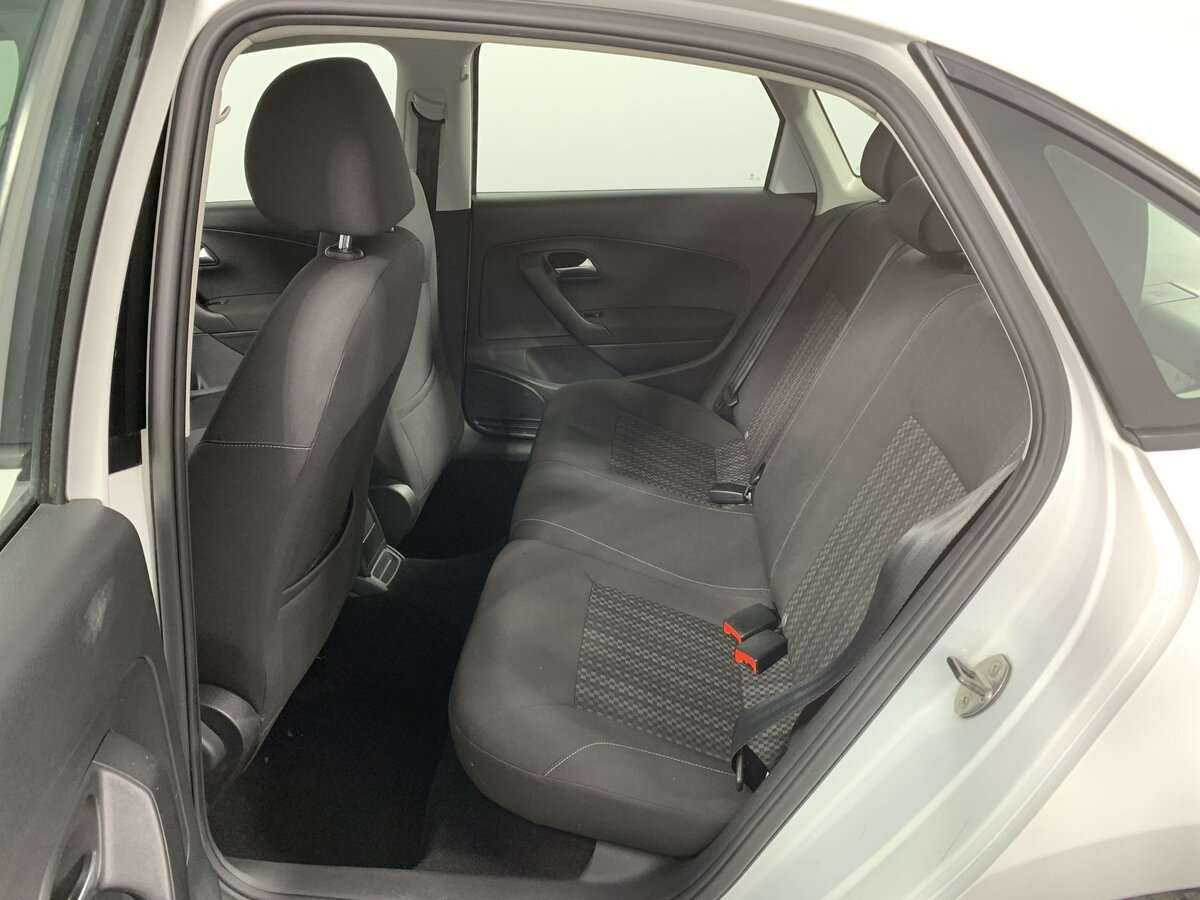 Купить Volkswagen Polo с пробегом. Фото: #7