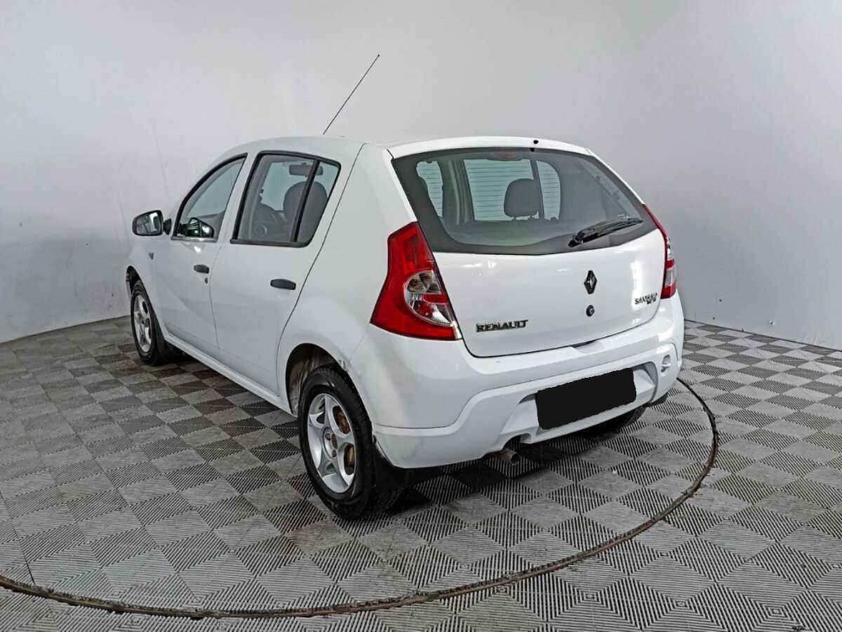 Купить Renault Sandero с пробегом. Фото: #5