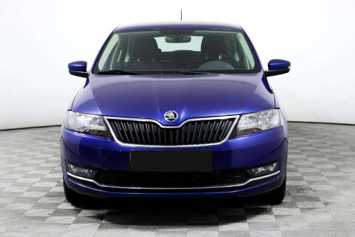 Купить Skoda Rapid с пробегом. Фото: #1