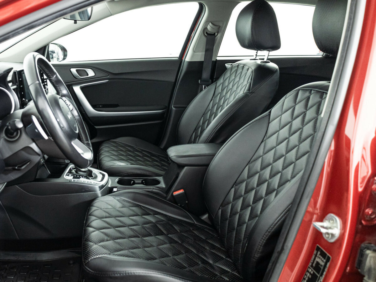 Купить Kia Ceed с пробегом. Фото: #14