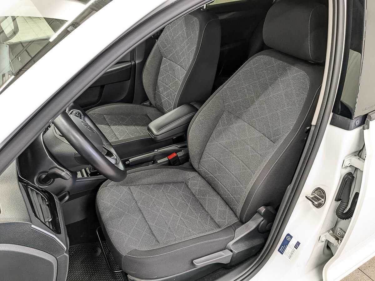 Купить Volkswagen Polo с пробегом. Фото: #19