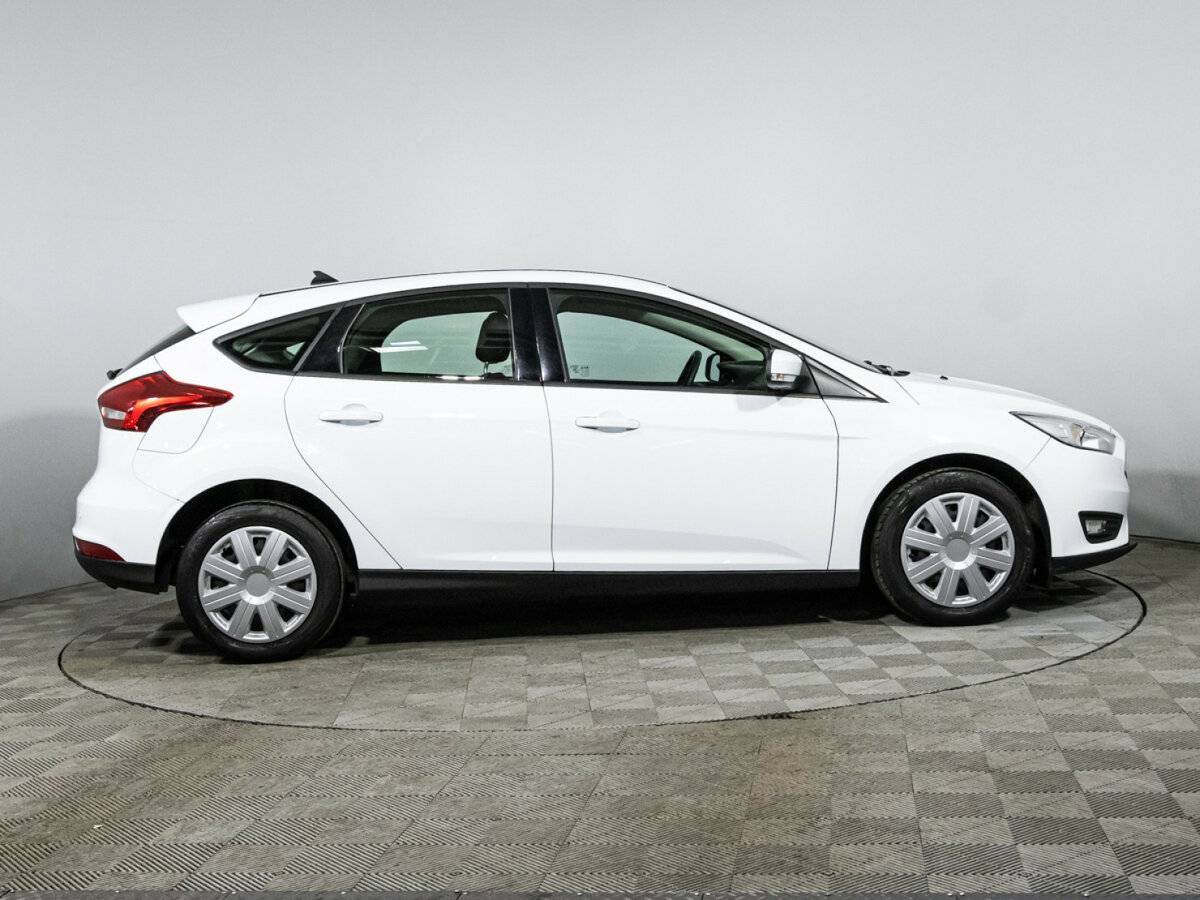 Купить Ford Focus с пробегом. Фото: #3
