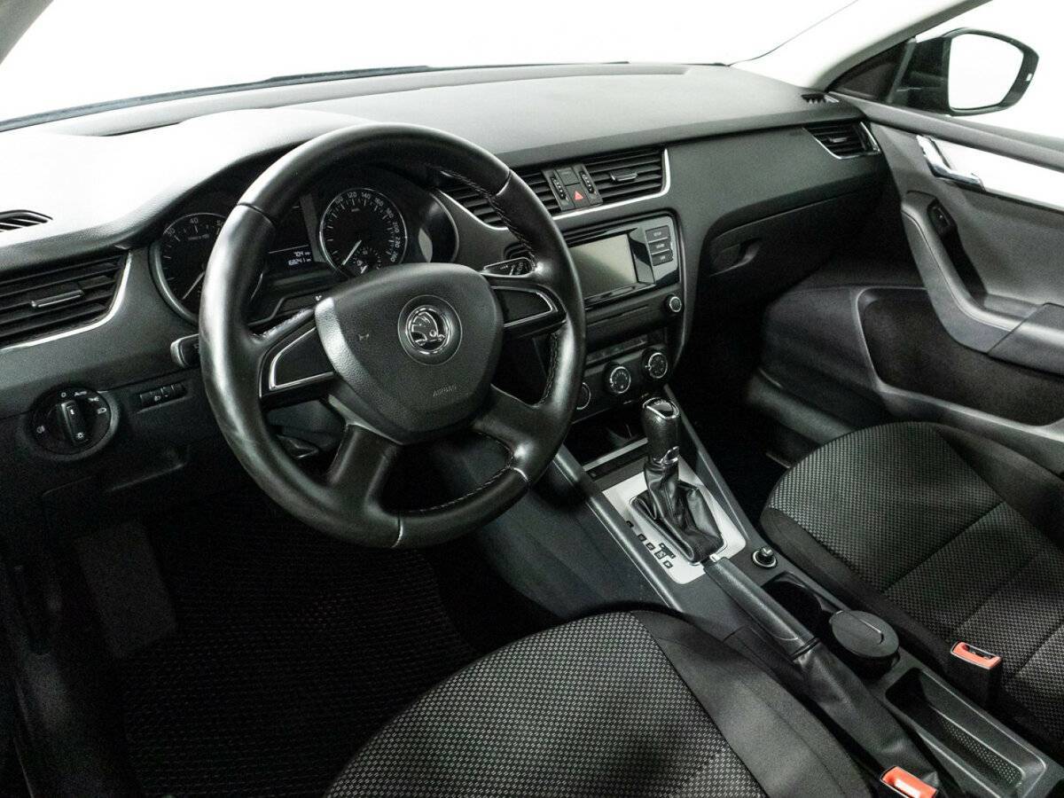 Купить Skoda Octavia с пробегом. Фото: #10