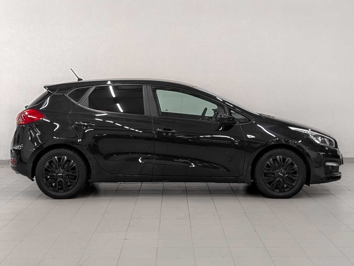 Купить Kia Ceed с пробегом. Фото: #3