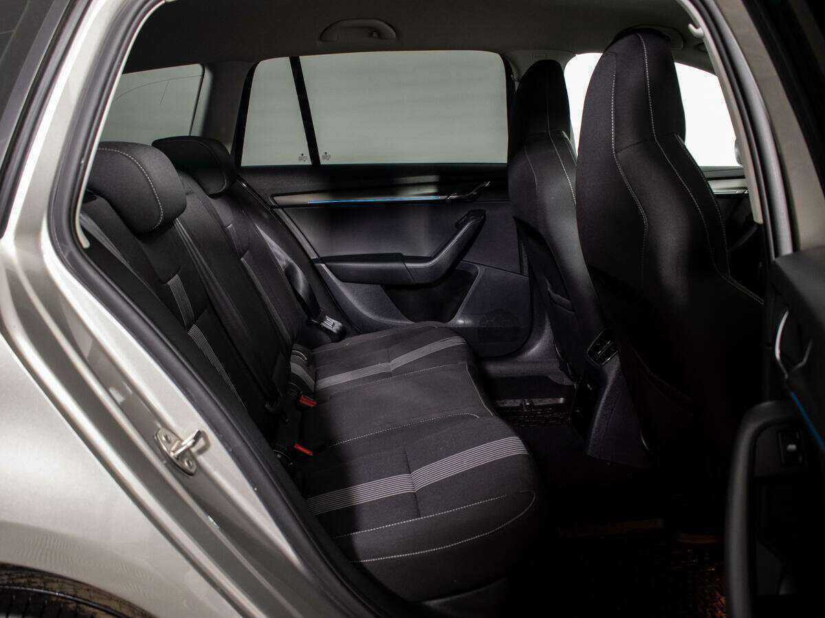 Купить Skoda Octavia с пробегом. Фото: #7