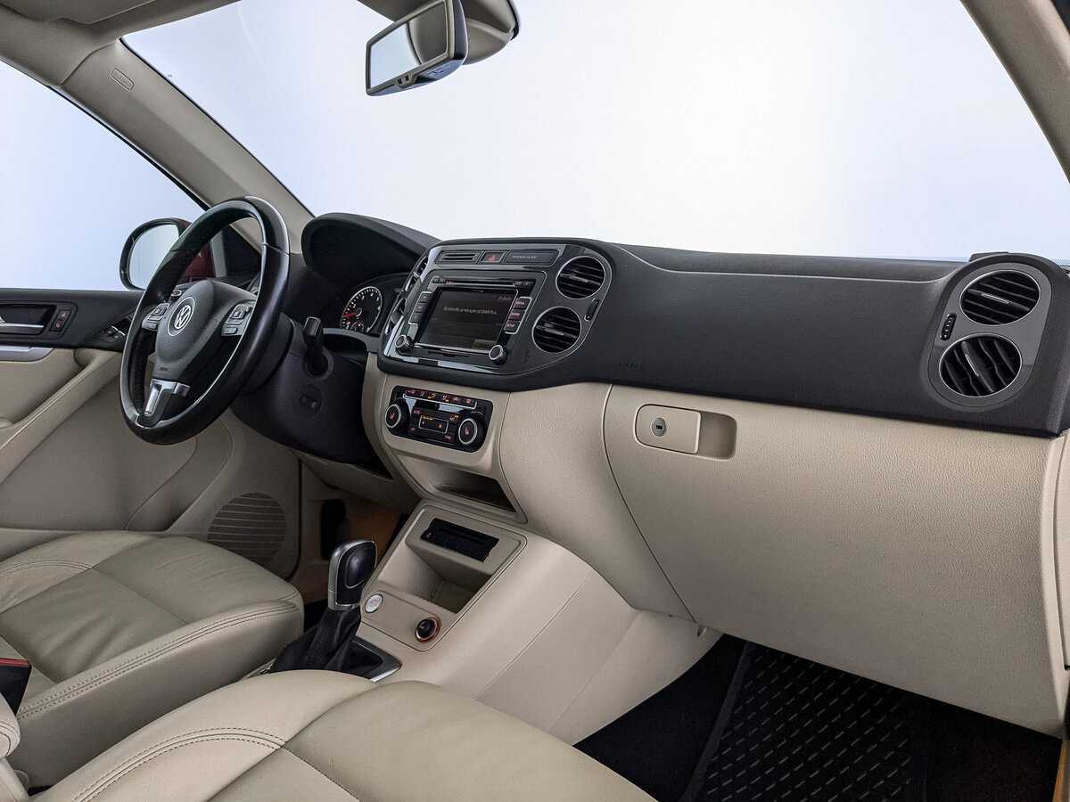 Купить Volkswagen Tiguan с пробегом. Фото: #8