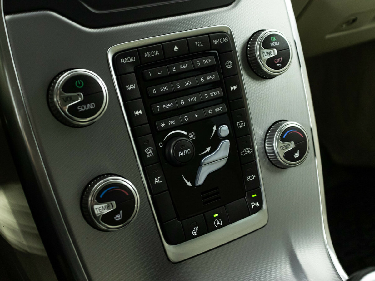 Купить Volvo S80 с пробегом. Фото: #14