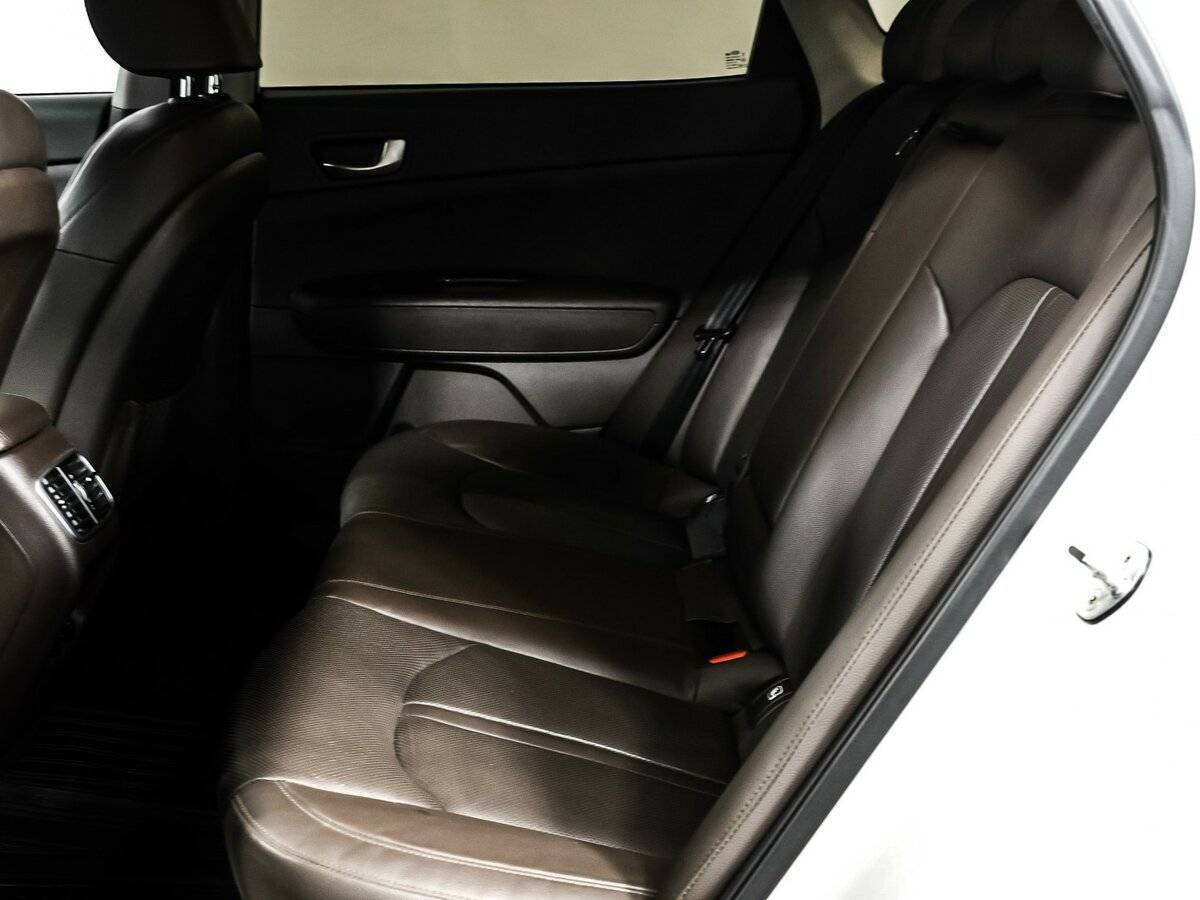 Купить Kia Optima с пробегом. Фото: #11