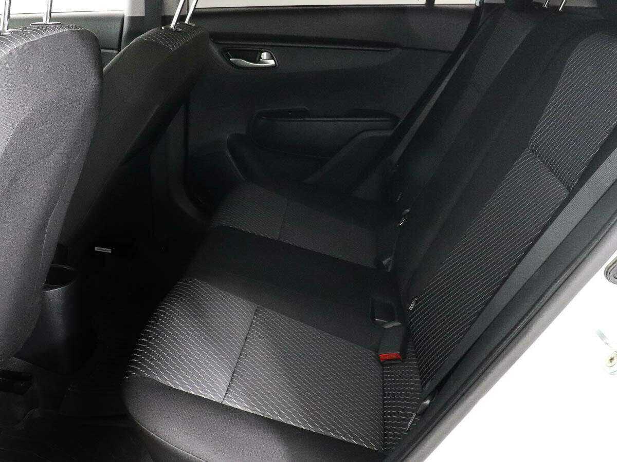 Купить Kia Rio с пробегом. Фото: #6
