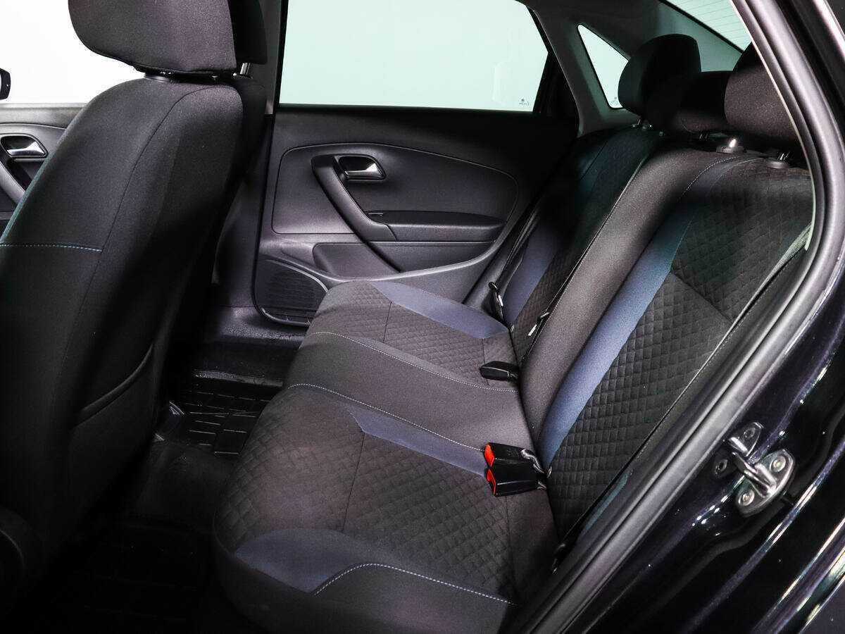 Купить Volkswagen Polo с пробегом. Фото: #9