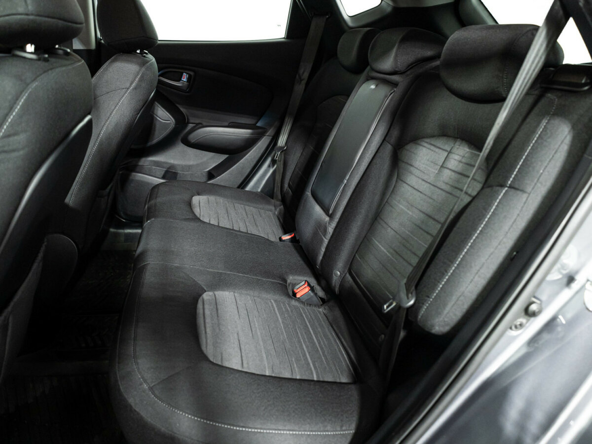 Купить Hyundai ix35 с пробегом. Фото: #9